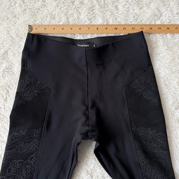 Desigual Woman Black Mandala Floral Snake Print Velvet Patch Legging MEDIUM Boho - Picture 3 of 7